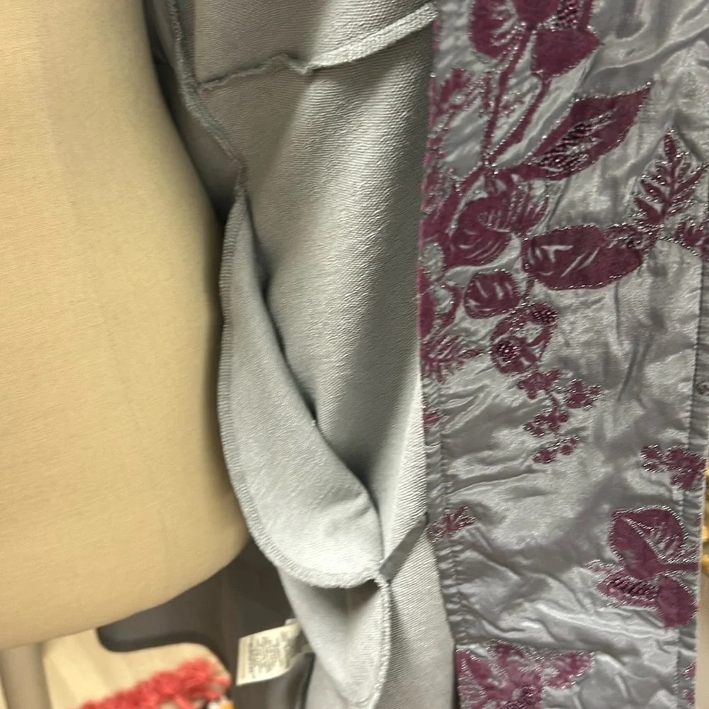 NWT Grandeur long grey with purple embroidery jacket. - Picture 12 of 16